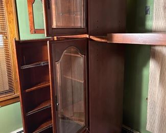 Pull out Media Shelf: CD sized