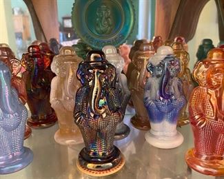 Summit Vogelsong art glass elephant circus clowns.