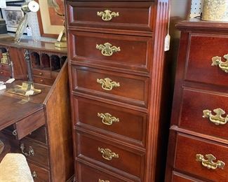 6 Drawers Dresser $204