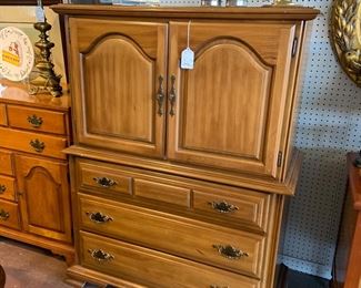 Dresser $175