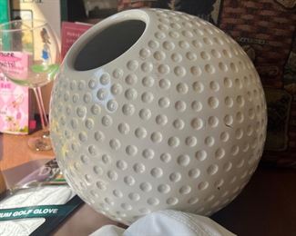 Golf ball container