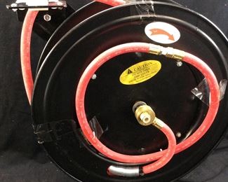 RETRACTABLE AIR HOSE