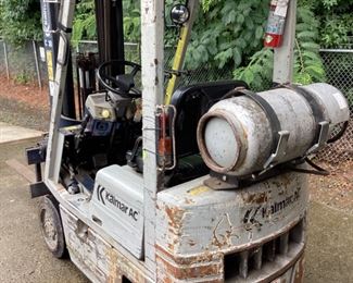 KALMAR AC C30 FORKLIFT, NEW BATTERY, GOOD WORKING CONDITION, P/U LOCATION 1/4 MILE FROM AUCTION HOUSE,