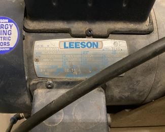 RITTER TRIPLE SPINDEL BORER MODEL R131, 1 PHASE, 115v 60 CYCLES WITH LESSON MOTOR, GOOD WORKING CONDITION,