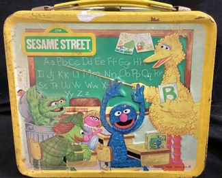 1979 ALADDIN, MUPPETS SESAME STREET LUNCHBOX