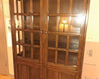 Craftsman Style Hutch