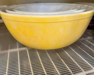 Pyrex Mixing Bowl ( finish is worn)