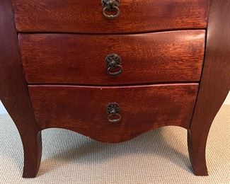 Petite Bombay Chest