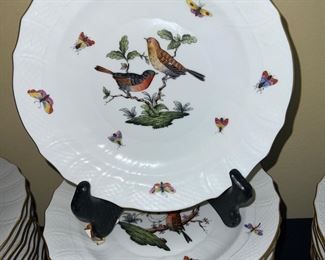 Herend Fine China "Rothschild"
12 five piece place settings
7 cream soups
4 bowls
Teapot, butter dish , serving bowl, 
Sugar and creamer