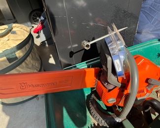 16" gas powered chain saw