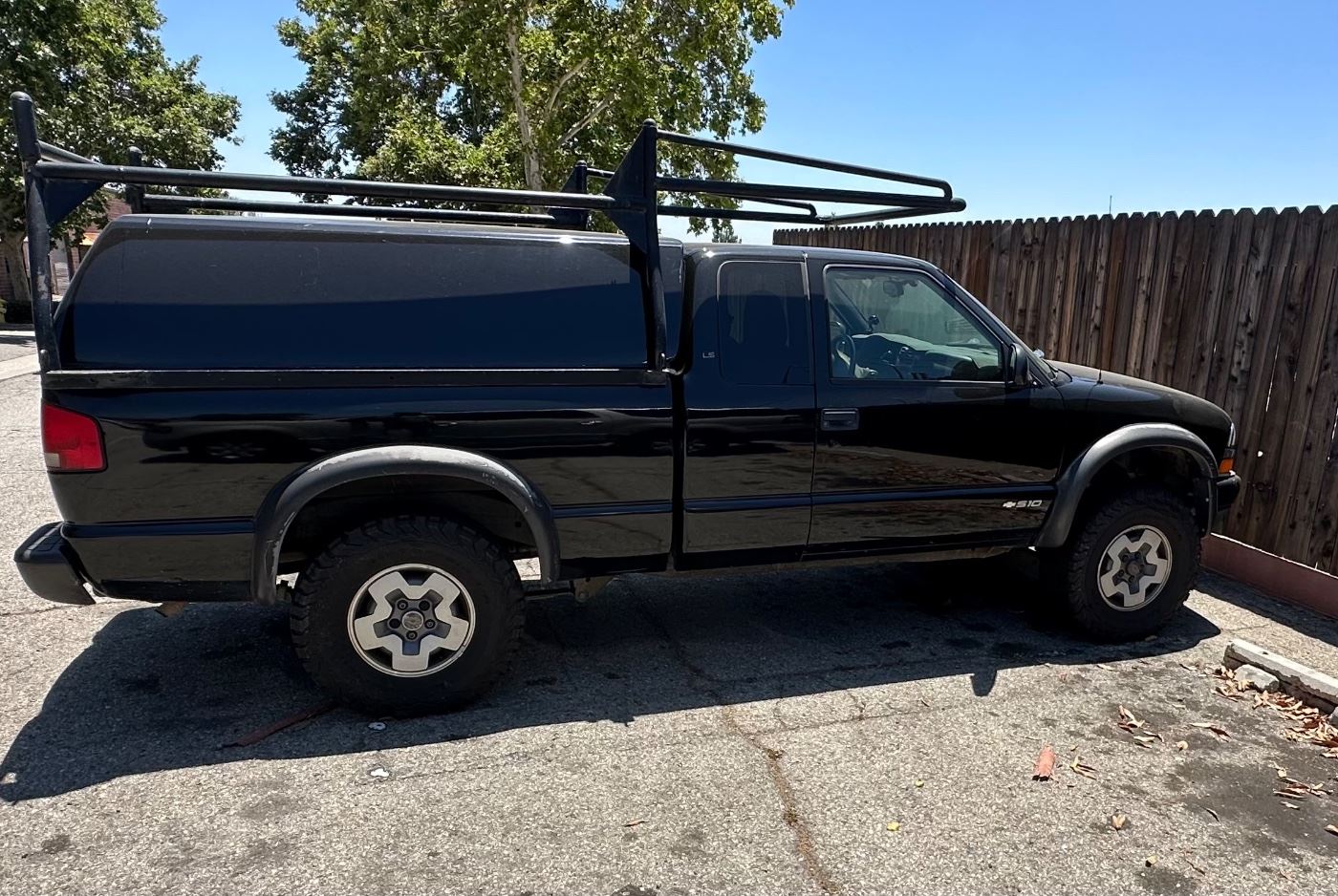 Huge Warehouse Estate Sale in Upland, CA starts on 7/20/2023