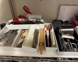 Kitchen utensils - Whisks, Spatula and more