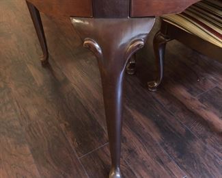 Queen Anne style legs