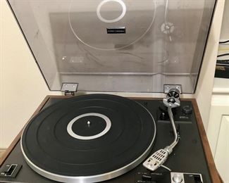 Pioneer turntable