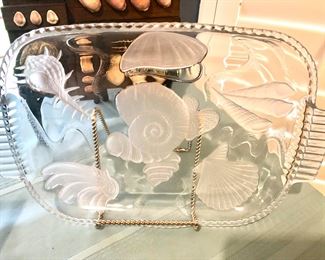 Shell tray