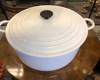 Large Le Creuset large Dutch oven 