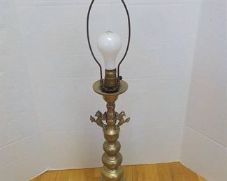 A Vintage Brass Table Lamp with Foo Dogs as Accents No Shade