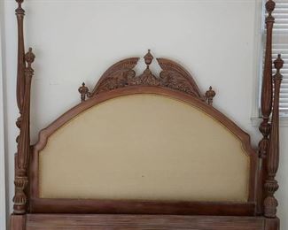 Gorgeous 4 Poster King Size Platform Bed