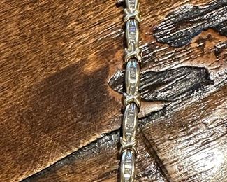 10K GOLD Diamond Bracelet
