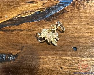 12K Black Hills GOLD Slide 