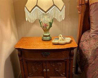 Vintage LEXINGTON Nightstand(s)