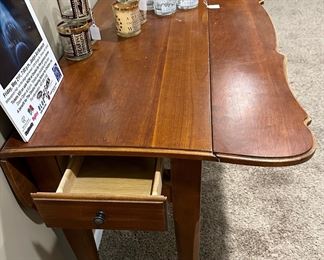 Vintage DREXEL Drop Leaf Console Table