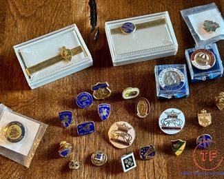 Vintage AKSARBEN Pins