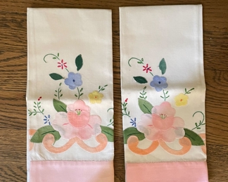 Linen Hand Towels. 