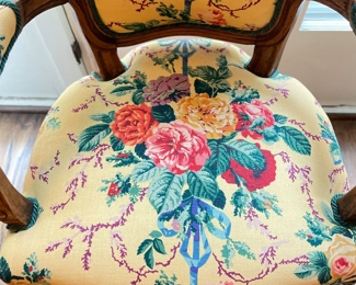 Set of 6 Floral Upholstered Queen Anne Style Dining Chairs - 2 Arm Chairs & 4 Side Chairs.  Seat Height 18". Photo 3 of 5. 