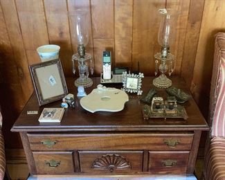 Arts and crafts desk set