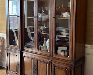 Vintage French Provincial Style China Cabinet By Detroit Furniture Distributing Company