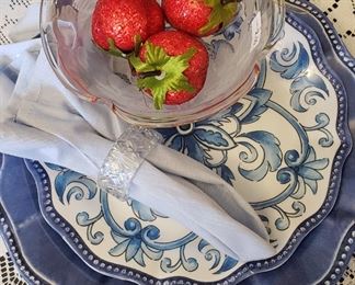 The art of setting a table