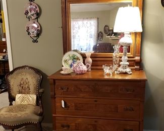 East Lake dresser/mirror, accessories