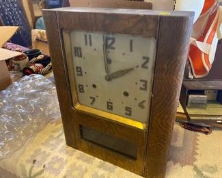 VINTAGE CLOCK
