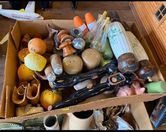 LOT OF SALT AND PEPPER SHAKERS