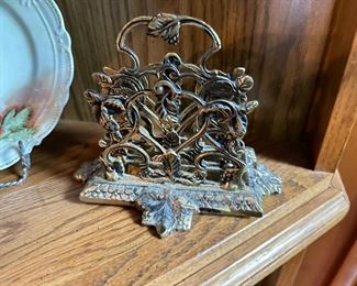 VINTAGE ORNATE HEAVY BRASS LETTER MAIL HOLDER RACK - MADE IN ENGLAND