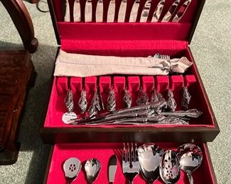 Oneida Community Stainless Set