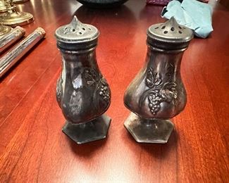 Salt and pepper shakers - jb2 mark