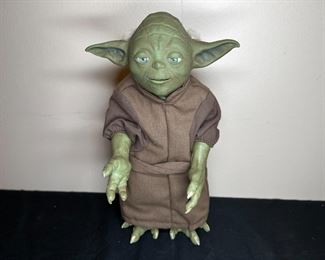 Star Wars Master Yoda Animated Talking Figure