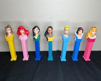 7 VTG Disney Princesses Pez Dispensers