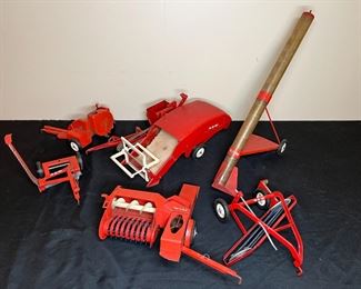 6 VTG Tru Scale 1:16 Die Cast Farm Toys