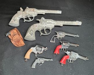 2 VTG Star Toy Cap Guns & 6 Miniature Toy Guns