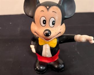 5 Disney Character Bank, Cups & Figures