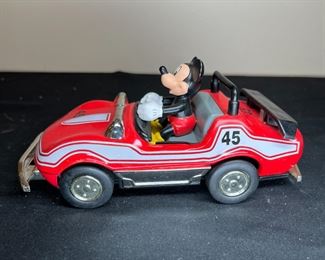 5 Disney Character Bank, Cups & Figures