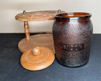 Vtg Dun-Rite Amber Glass Humidor & Wood Pipe Stand