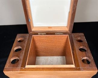 Decaatur Industries Wood humidor & 6 Pipe Holder