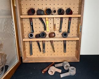 Glass Front 13 Slot Pipe Display, 11 Pipes & More