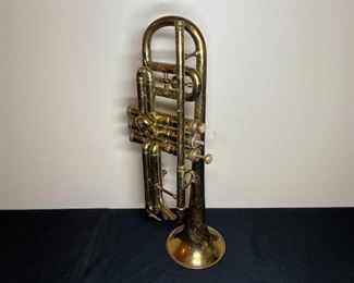 Vintage G.C. Conn LTD Engraved Brass Trumpet5