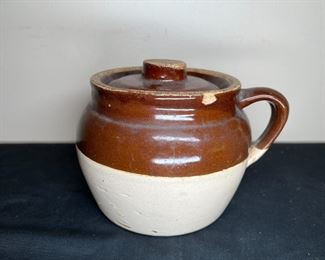 Primitive & Antique Stoneware Crocks
