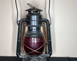 Dietz Little Wizard Red Glass Railroad Lantern